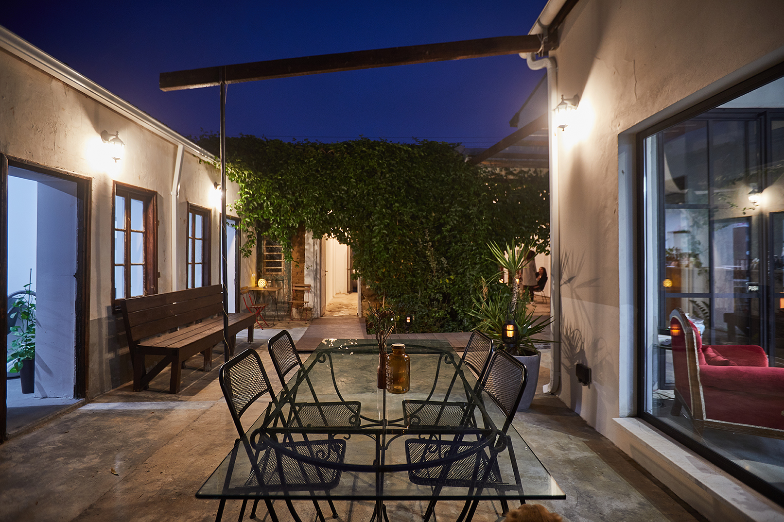 MOTEL salon shop image 2